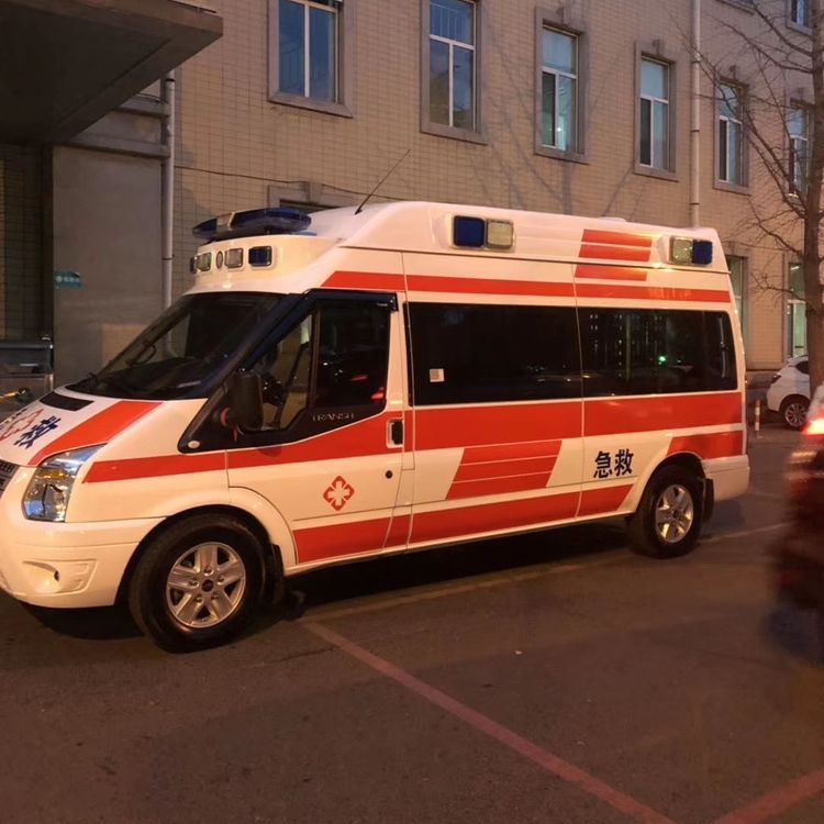 铜陵夜间租赁救护车护送病人转院：安全转运的 8 大核心注意事项